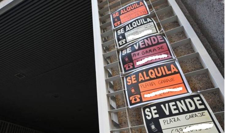 ¿ Se pueden colocar en una comunidad carteles de alquiler y venta plazas de garaje? . Te lo cuento